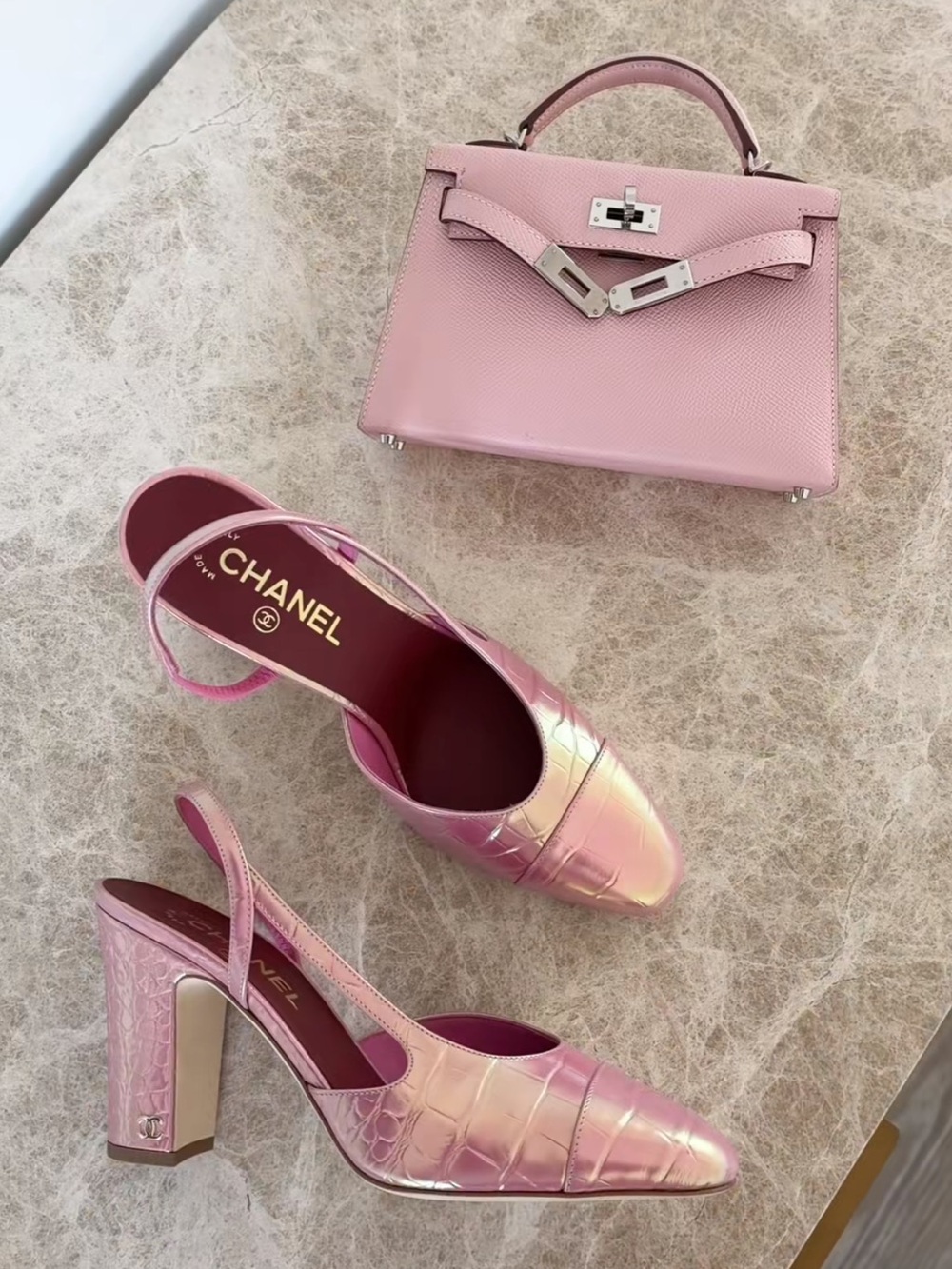 Chanel Pink Croc Embossed Slingback Pumps | Size 39C - Picture 2 of 12